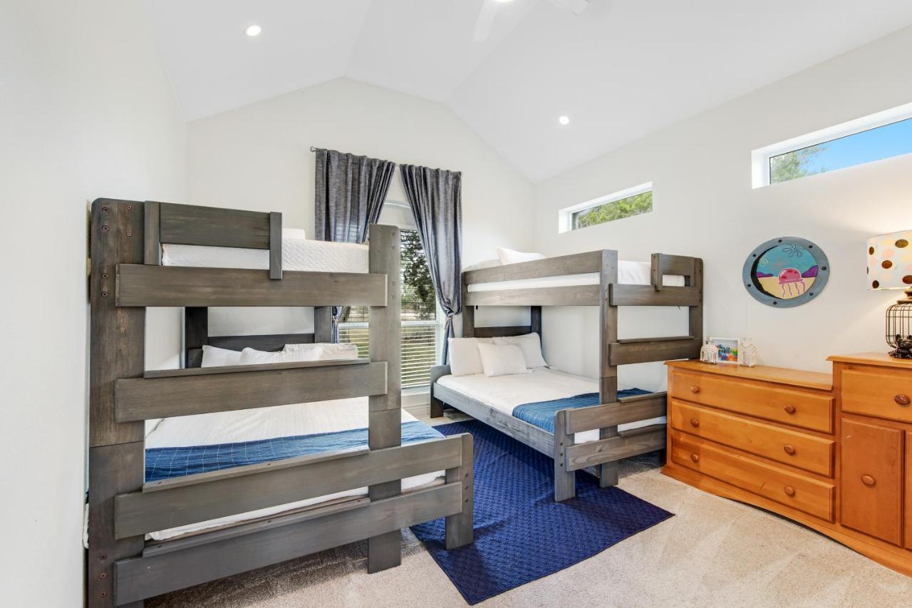 فيلا Cliff Side Oasis Spicewood المظهر الخارجي الصورة